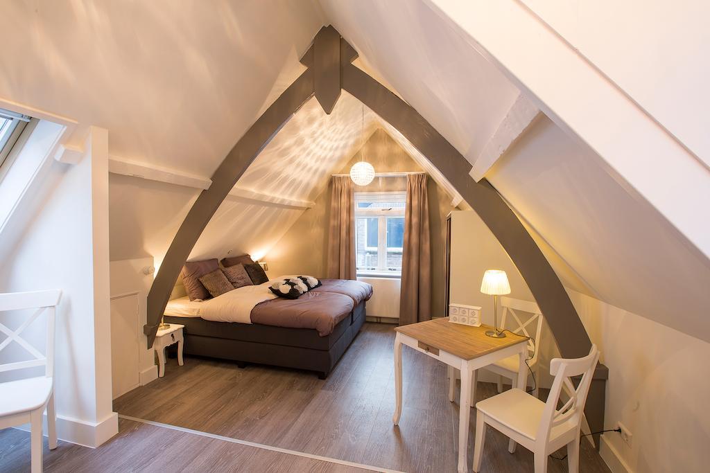 Bed & Breakfast De Vier Seizoenen Lisse Bilik gambar
